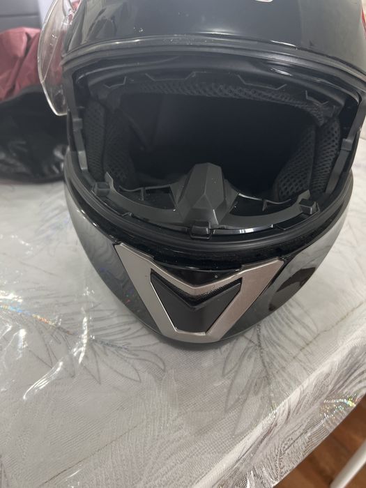 Срочно продам шлем на мотоцикл