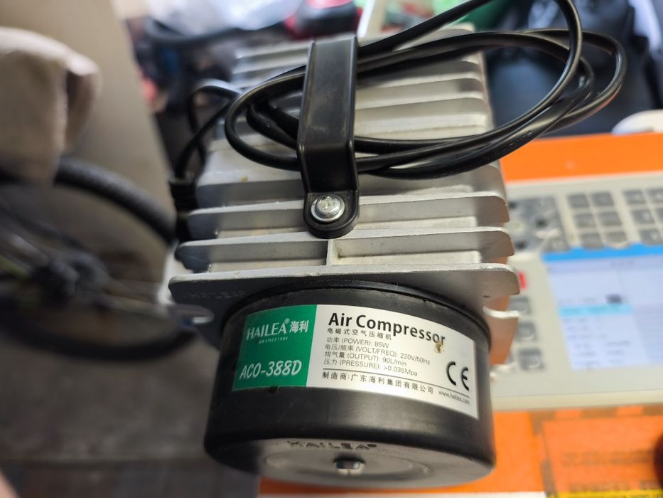 Малък компресор за сгъстен въздух!