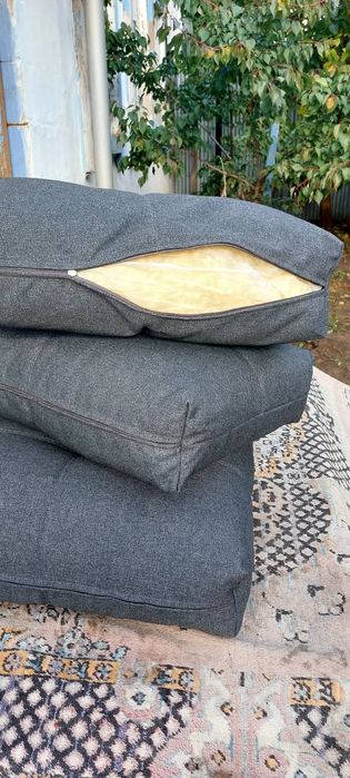 Продам подушки на мягкий уголок