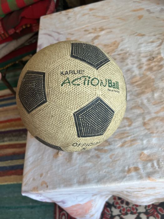 Футболна топка (за надъване), отпусната