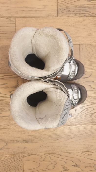 Дамски ски обувки Dalbello Mission seven, номер 26,5, много удобни.