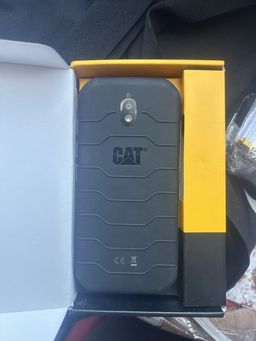 Telefon CAT nou