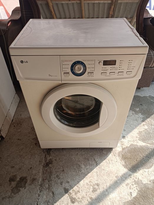 Стиральная машинка автомат