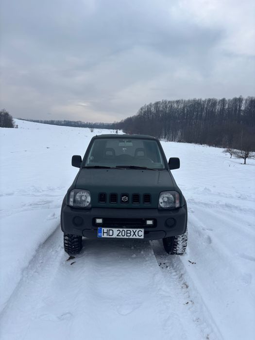 Vând Suzuki Jimny