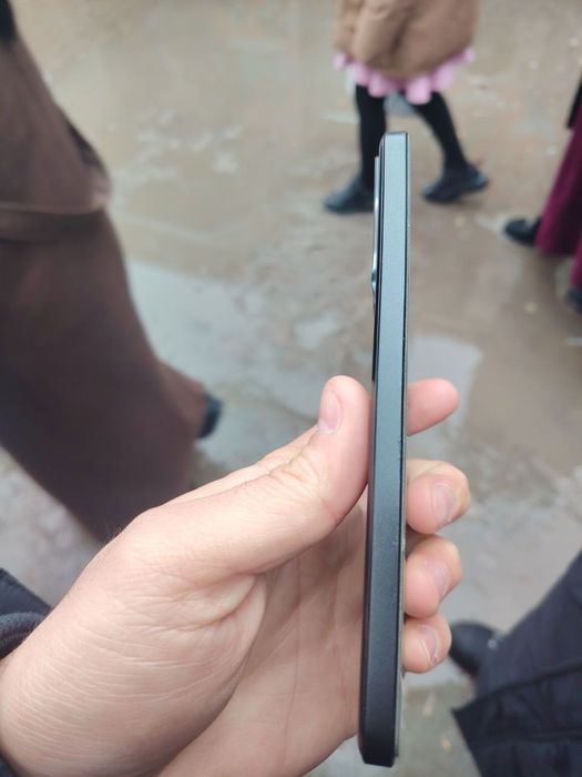 Poco X6 pro 5G xamma joyi yaxwi ishlashiga variantga srochna pul zarur