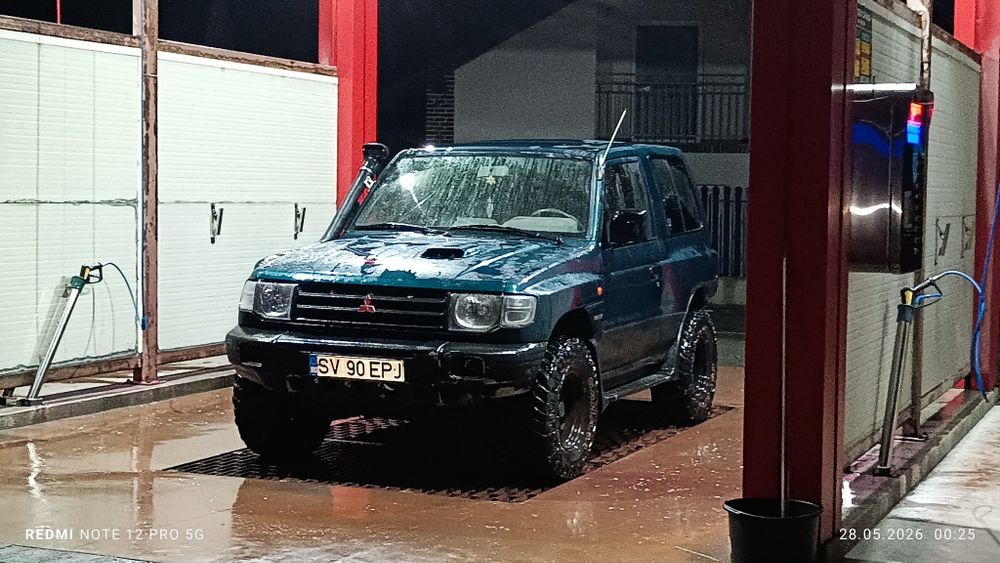 Vând roți complete pt pajero