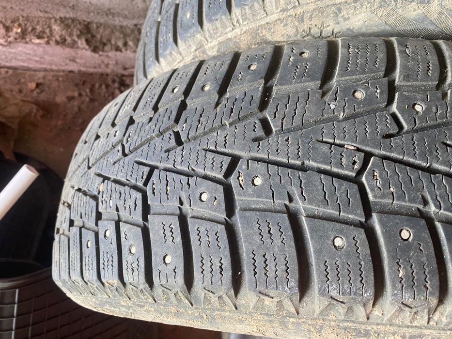 Продам покрышки R17