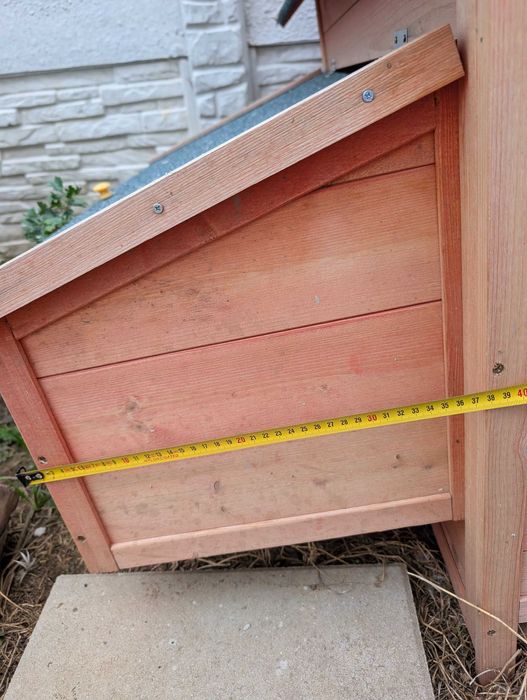 Vând căsuța păsări / găini  - cuibar