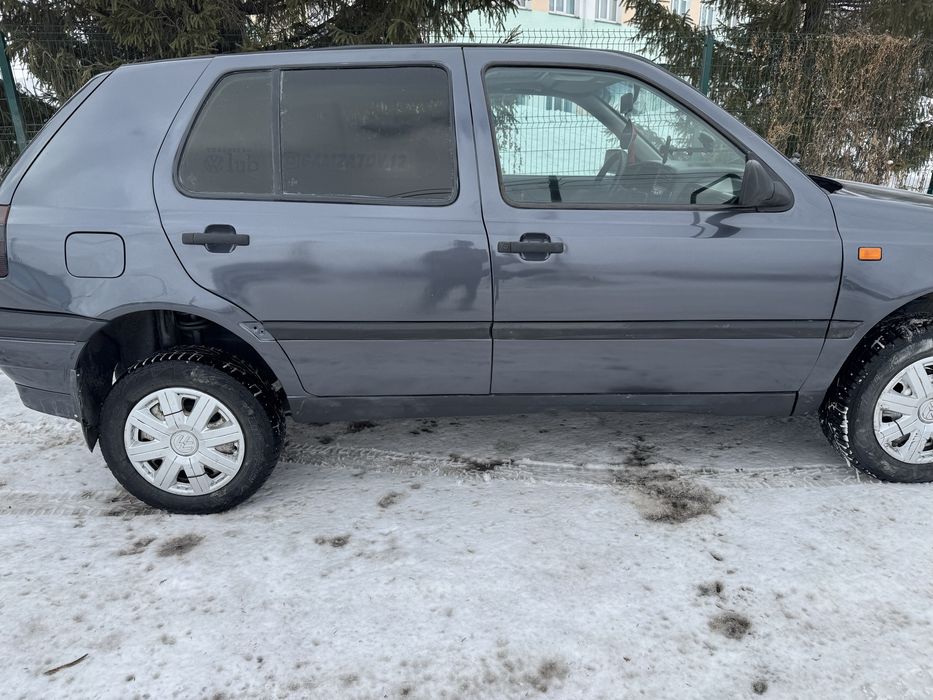 VW GOLF 3 1,8 моно