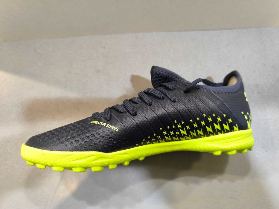 ПРОМОЦИЯ 20%Puma N37,5.Детски футболни стоножки.Нови.Оригинал.