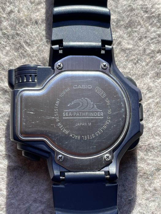 Casio Sea Pathfinder SPF-10 с инфрачервен термометър