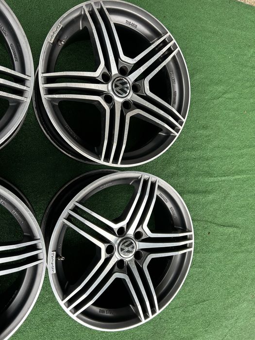 5х112 18 за vw passat tiguan  golf 5 6 kadi touran kadi skoda seat 8,5j ET 30