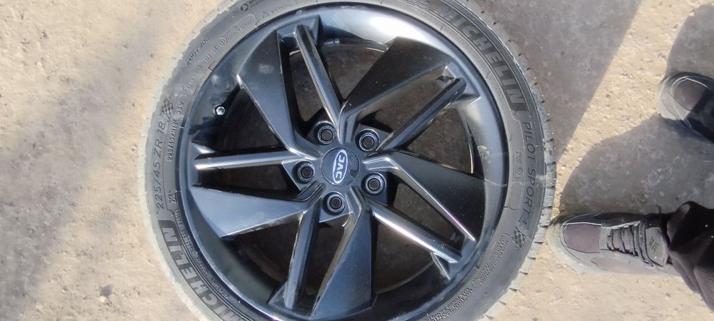 Продам диски и шины