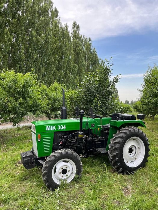 Traktor Mik 304