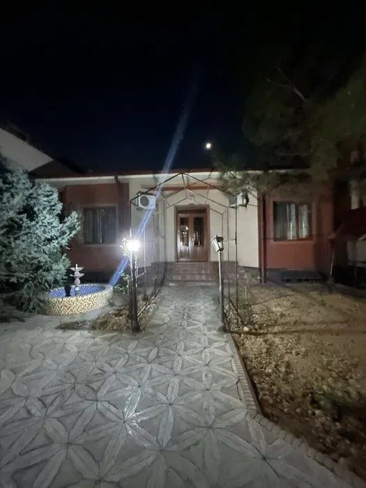 Аренда участка 8ком 4 соток. Думбиробод.