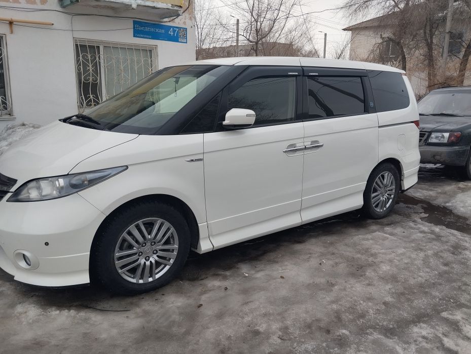 Продам Honda Elysion