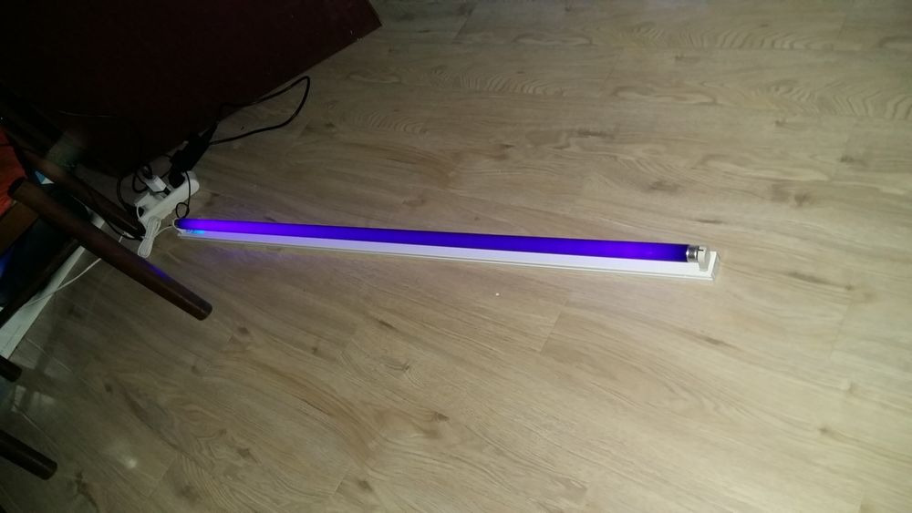 Ультрафиолетовая лампа