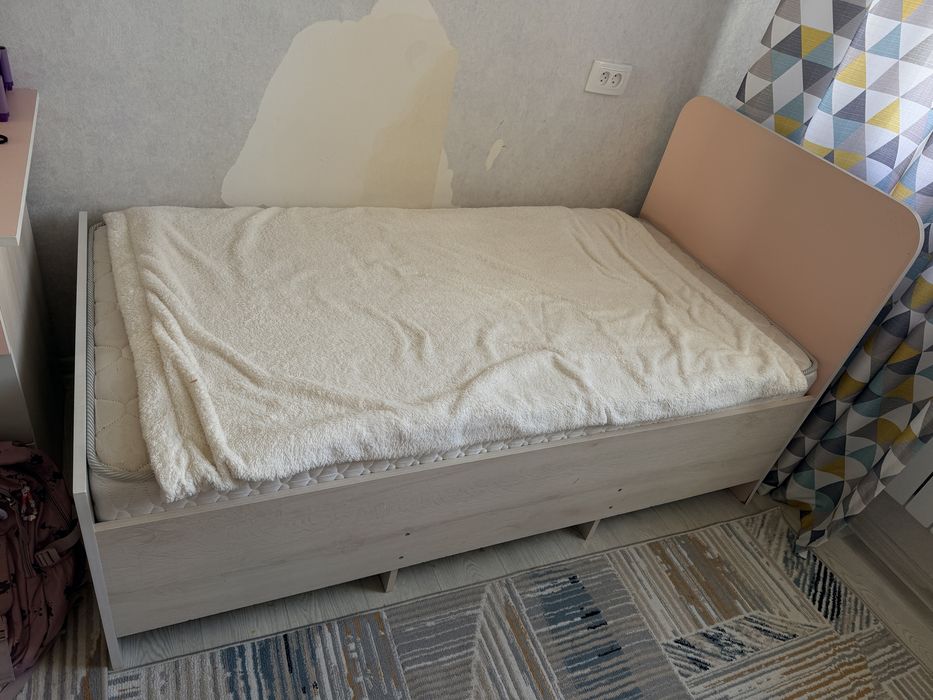 Кровать детский с матрасом