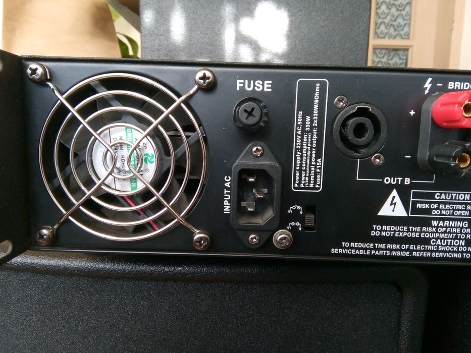 The Amp Ta 1050 amplificator putere 2*520W Dynacord montarbo fbt rcf