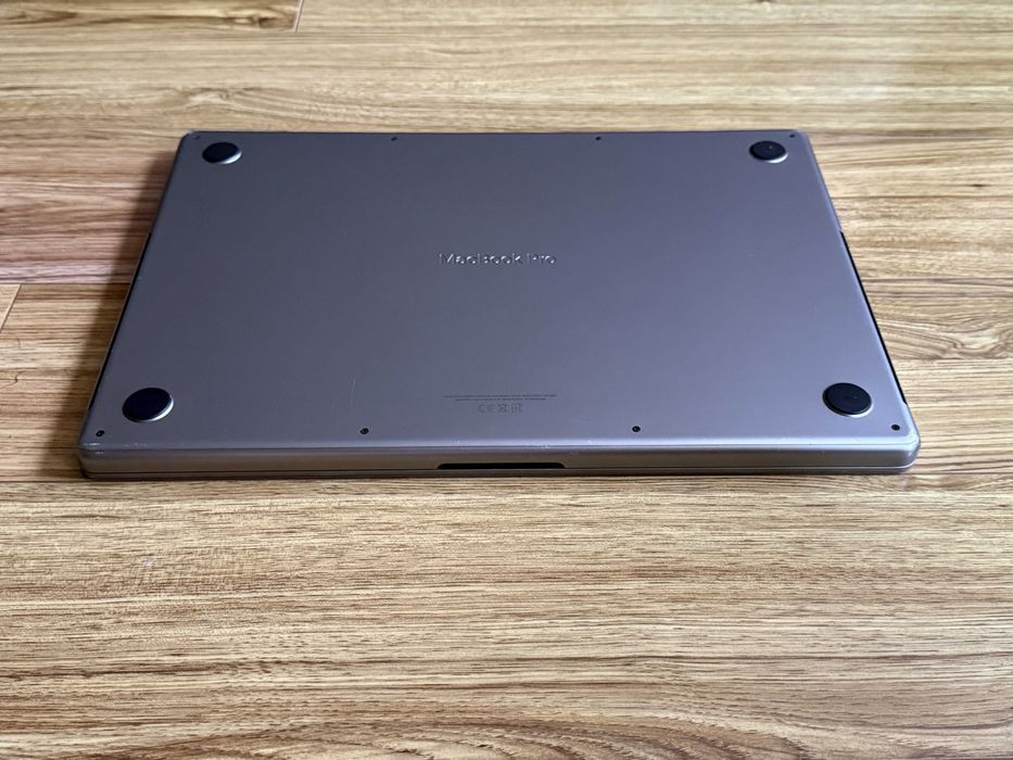 MacBook Pro 16 M1 Max`10 CPU/32 GPU/32GB RAM/512GB SSD