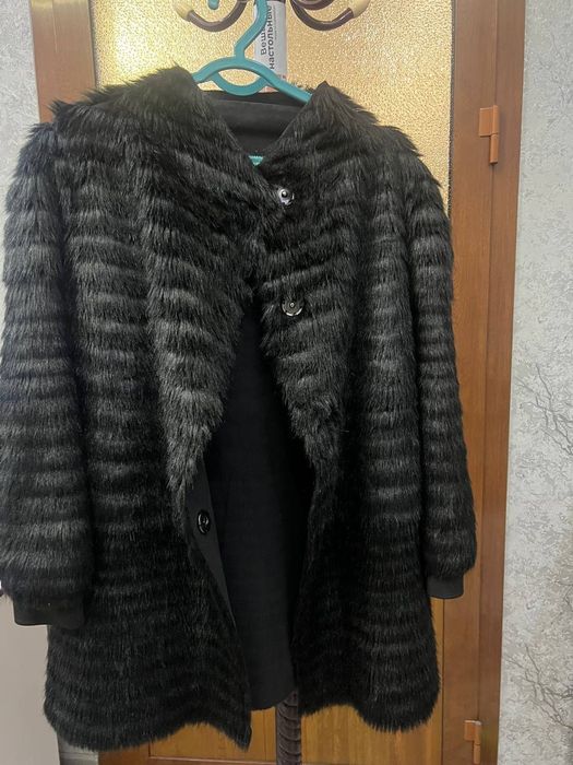 Женская джемпер.