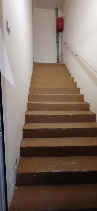 Arendaga kvartira beriladi 1 xonali