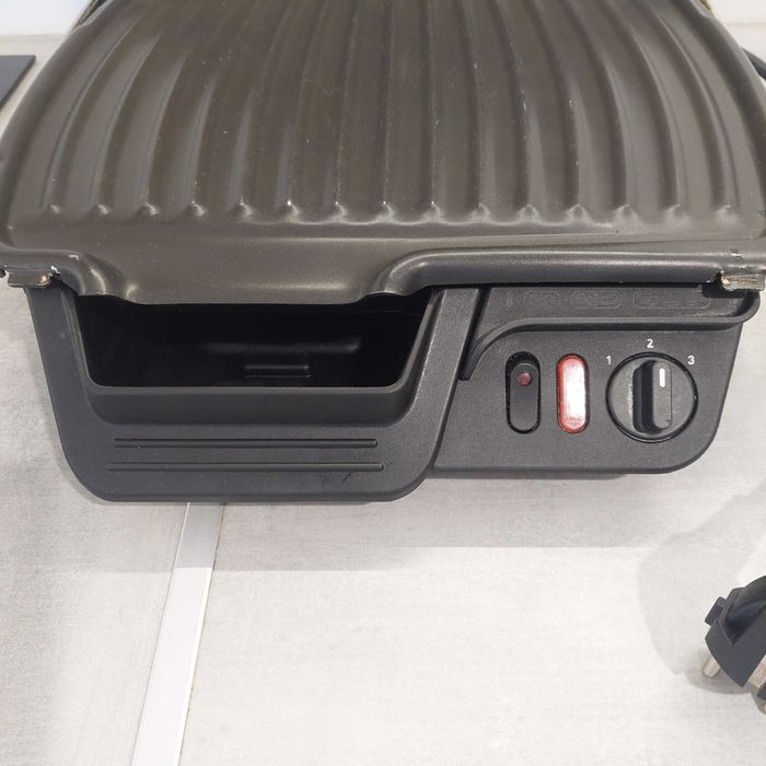Електрическа скара Tefal Ultracompact G03- М, 2000W, Термостат, 100-240°C