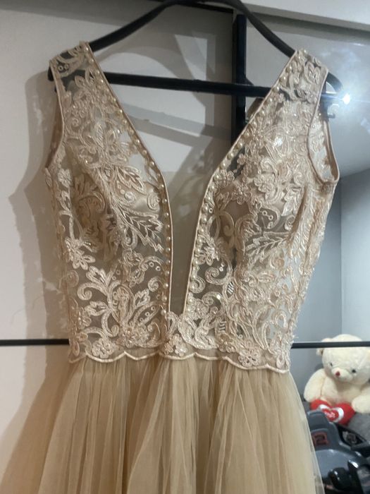 Рокля за повод за бал