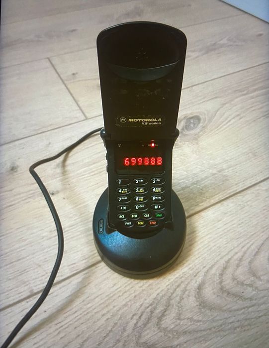 Motorola Star Tac made in Canada Original все рабочие Цена за все