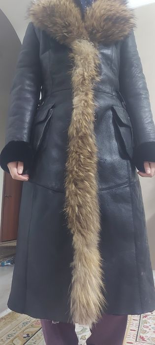 Дубленка с меховым воротником, шуба
