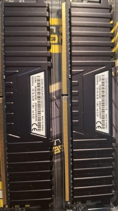 corsair vengeance lpx ddr4 second hand si noi de vanzare