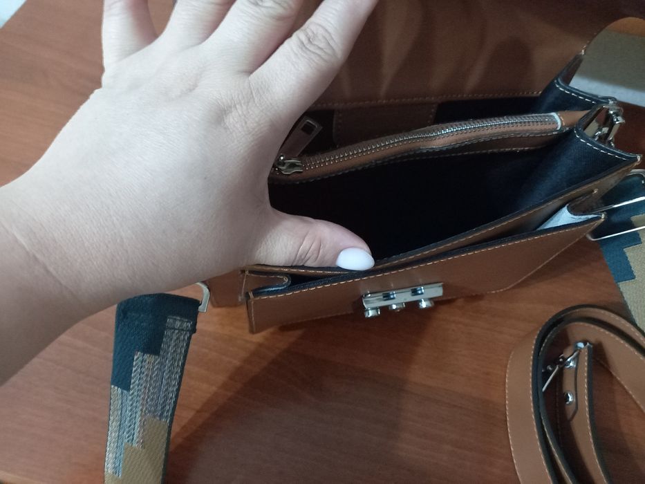 Продам кожанную сумочку