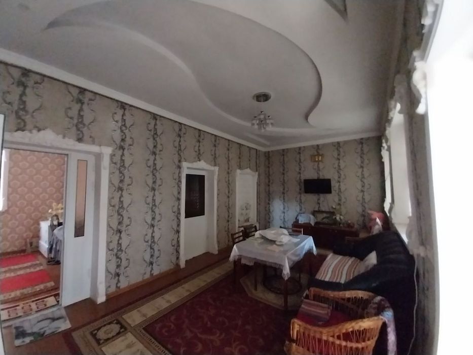 Участок  6 сотих с домом