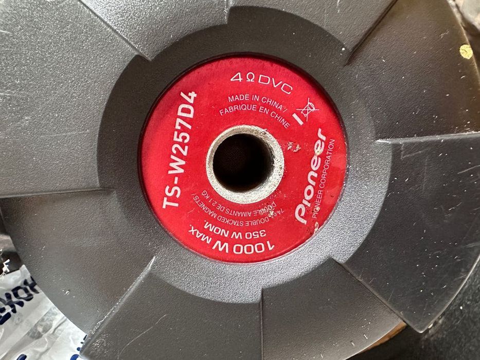 Бас каса Pioneer