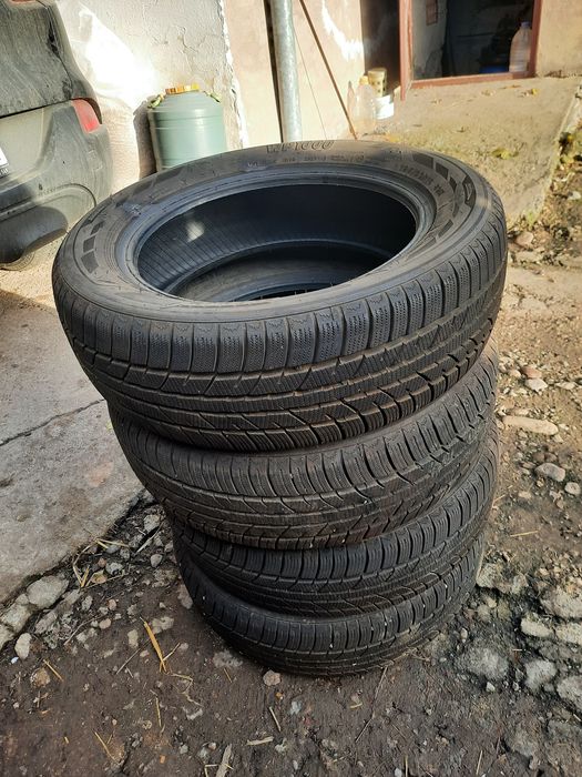 Cauciucuri de iarna 195/60 R 16 ( set 4 bucati)