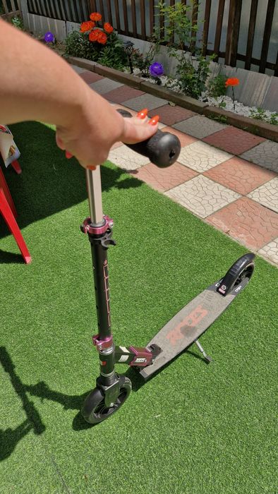 Продам самокат .