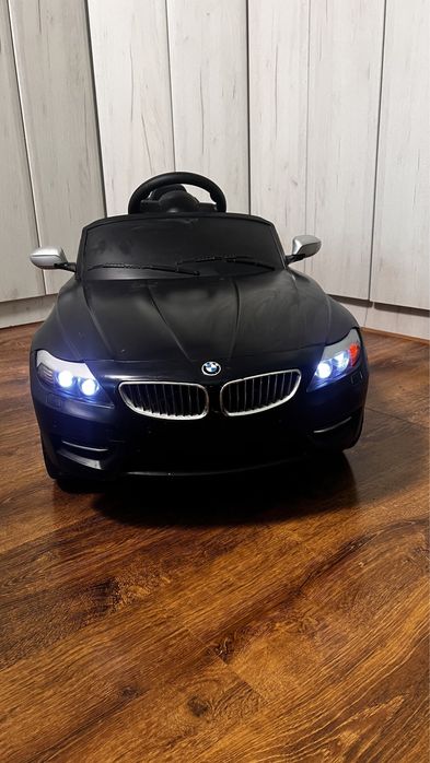 Акумулаторна детска количка