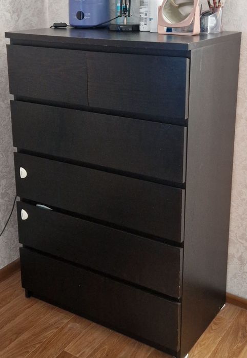 Кровать "ИКЕА" с тумбой и комод