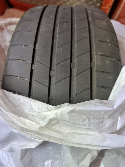 Bridgestone гума 225/45 R18 – Отлично състояние – DOT 1324 (2024)