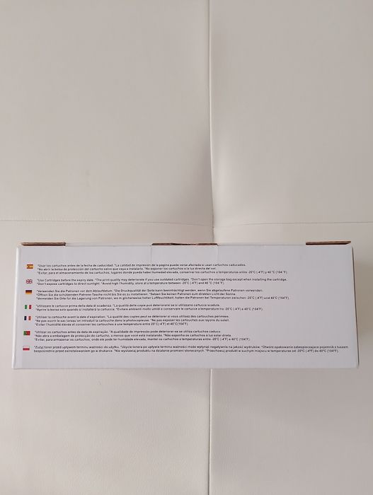 Vând toner Kyocera TK-1140 Negru,nou nouț sigilat ,la cutie.