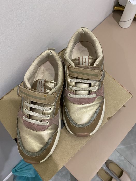 Кроссовки для девочки