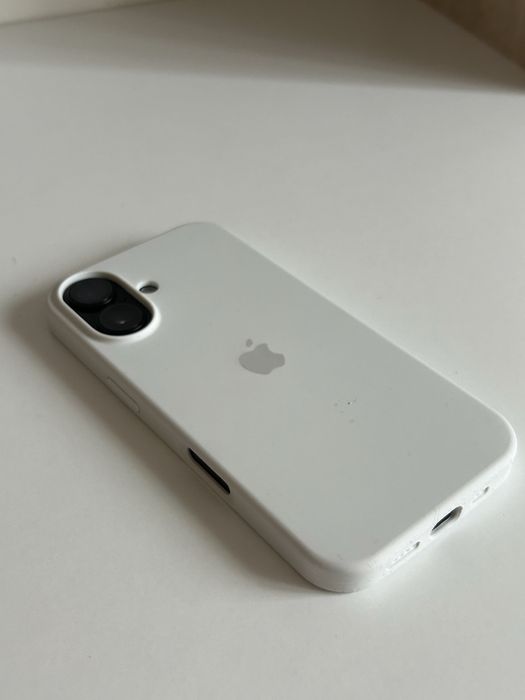 Iphone 16 128gb.
