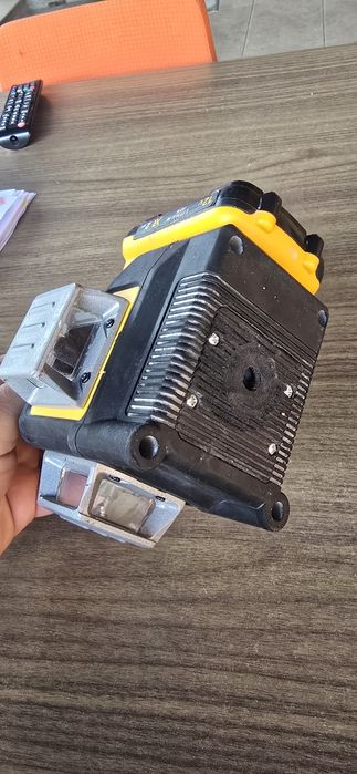 Laser Dewalt defect