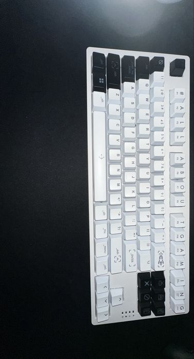 Tastatură mecanică AQIRYS TKL