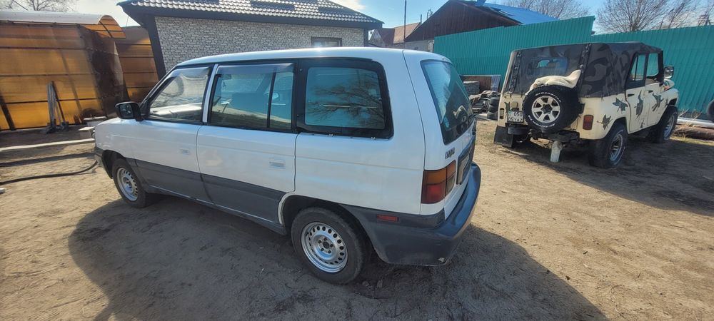 Продам Мазду MPV