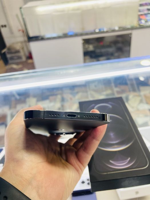 iPhone 12 Pro Max 256 gb black ideal