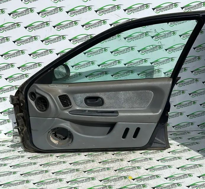 Usa / Portiera fata dreapta Renault Laguna 2000 1.6 MT (108 hp)
