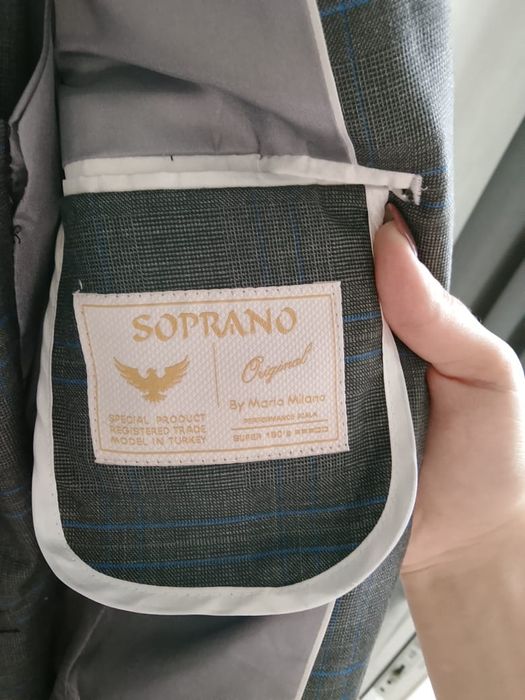 Продам Костюм тройка