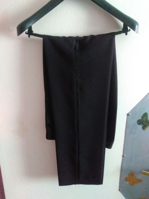 Мъжки костюм- чисто нов