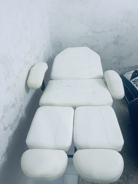 Продам кушетку раскладную